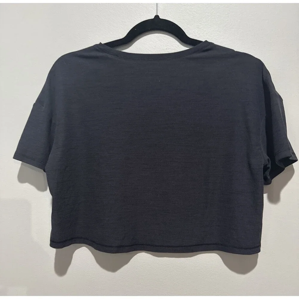 Girls Old Navy Active Breathe On Black Crop Short Sleeve Tee - XXL (18)